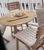 Classic wooden chair - obrazek 4